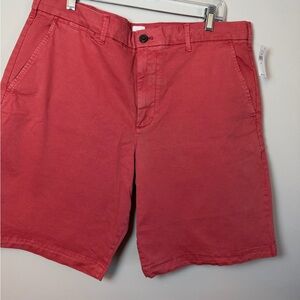 GAP Men's Flat Front Red Shorts 10" inseam chino Sz 38 NWT